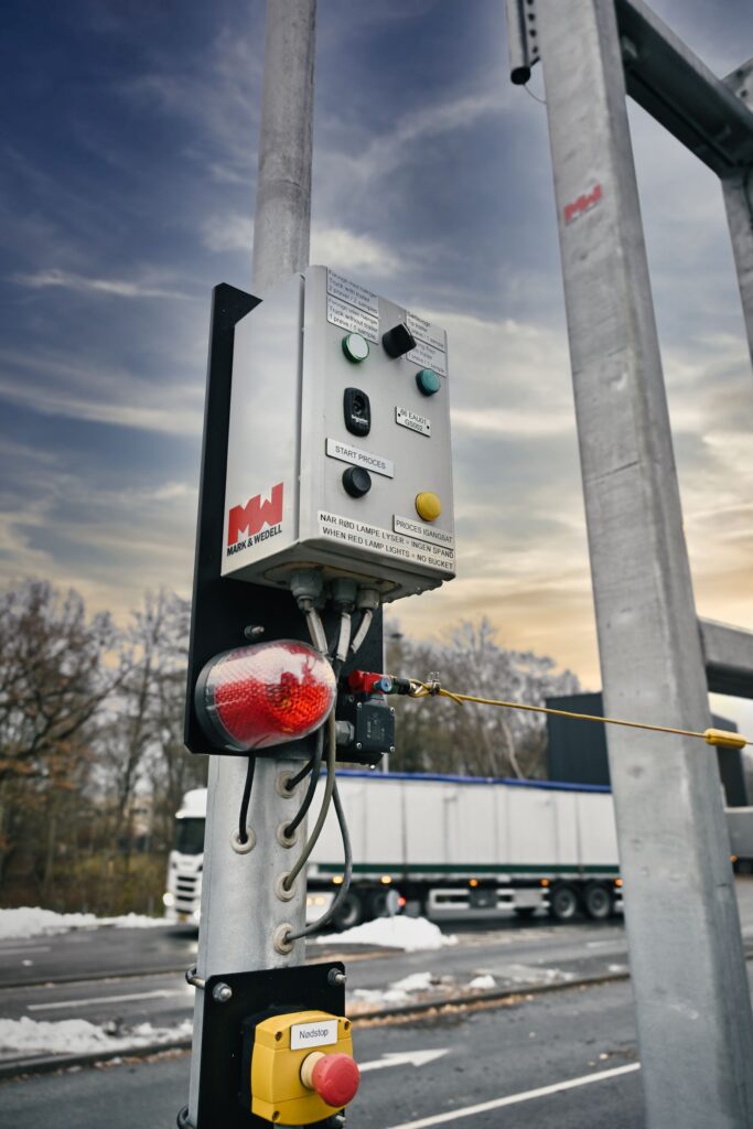 Automated Truck & Train Sampling System